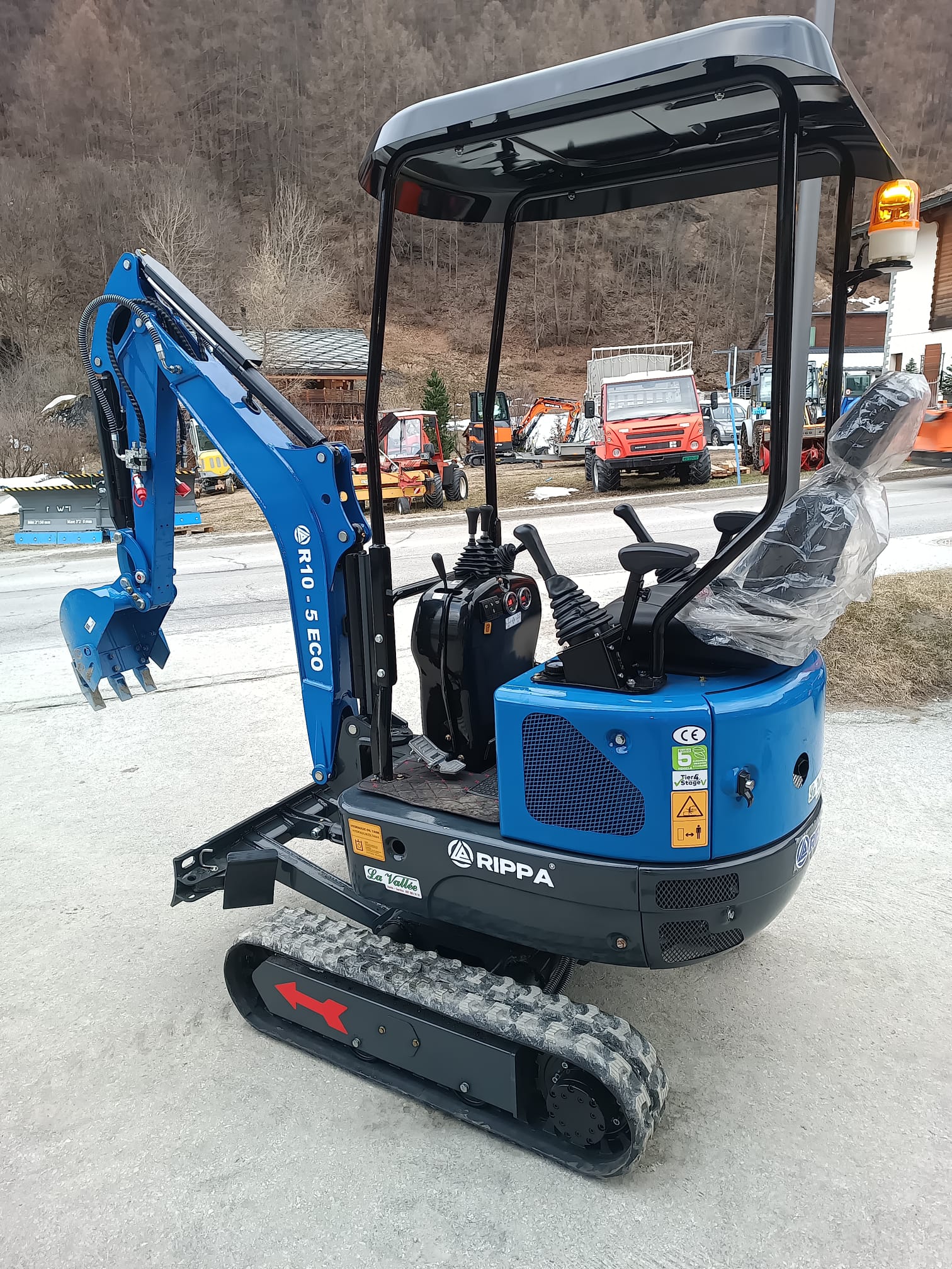 Mini-pelle R10ECO/980kg – Image 8
